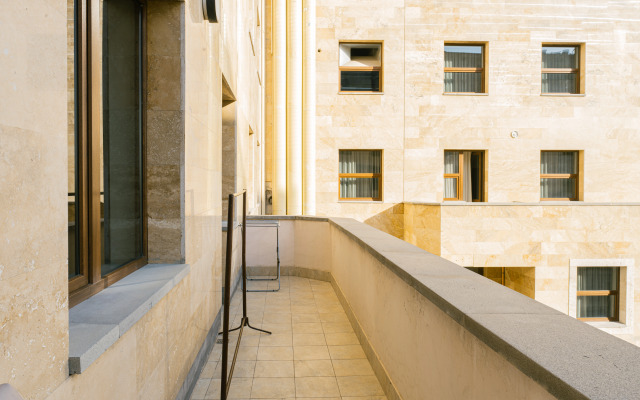 KeyGo #0091, 1 Bedroom, Near National Gallery Apartments