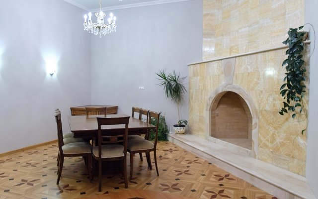 Ermitazh Apartment