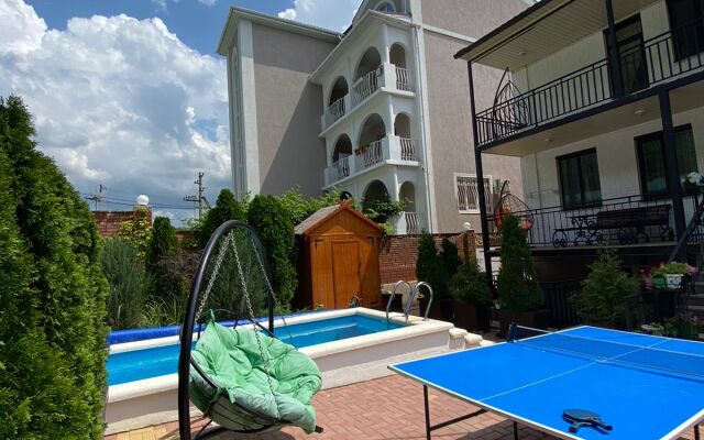 Dom U Morya - semeiny Guest house