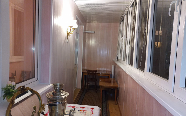 Uyutnaya Nedaleko Ot Tsentra Goroda Flat