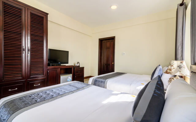 Baly Hotel