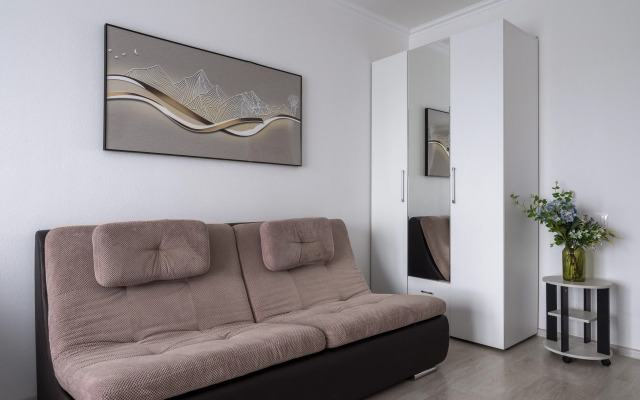 Mira Apartments