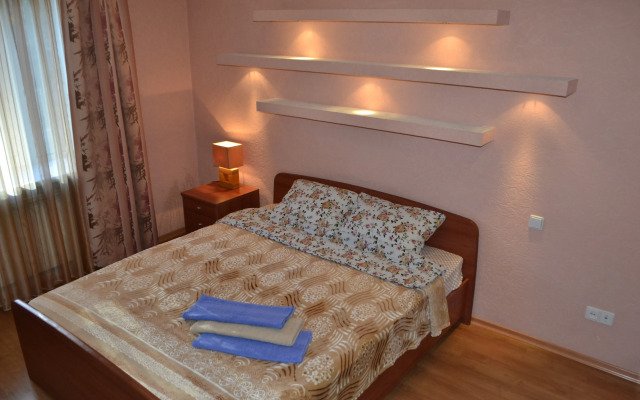 Квартира в Доме над Рестораном Тундра