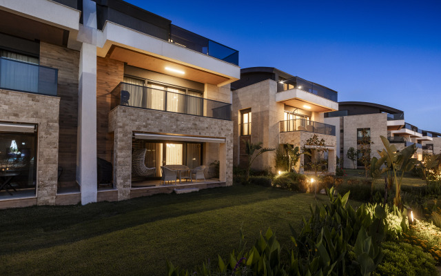 Luxury Garden Suites