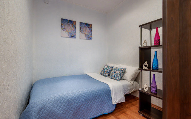 Sutkilive U Metro Akademicheskaya Apartments