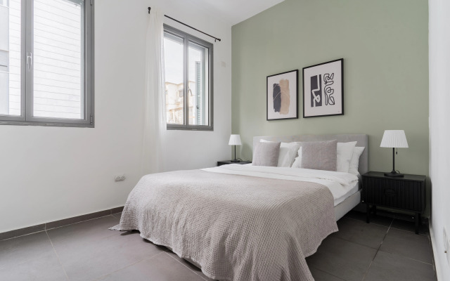Blueground at Florentin ID24 Apartments
