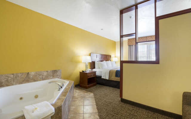 Comfort Inn & Suites Hotel