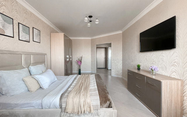 Green FOX s shikarnym vidom na reku Kutum Flat
