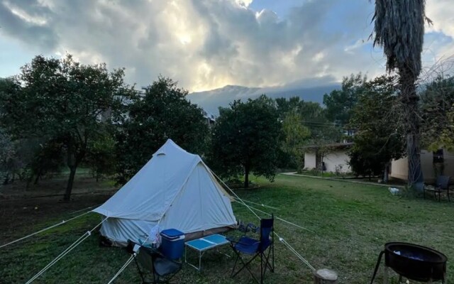 7 Garden Bungalow & Camping