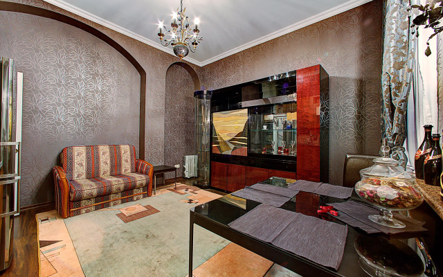 Квартира Лонго Большая Конюшенная 4