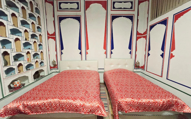 Отель Чор Минор 100 м до старого города Мы готовы к Новому году и с бесплатным кофе