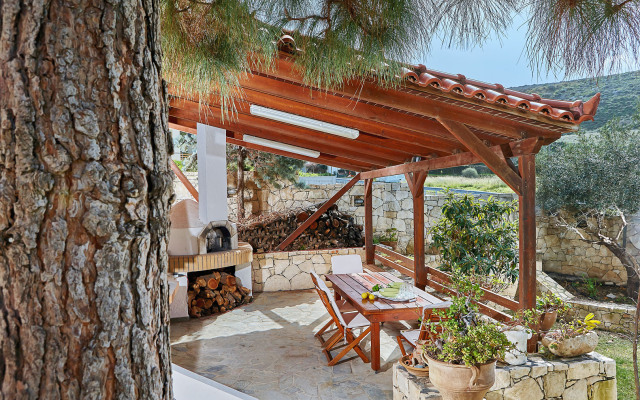 Karteros Villa