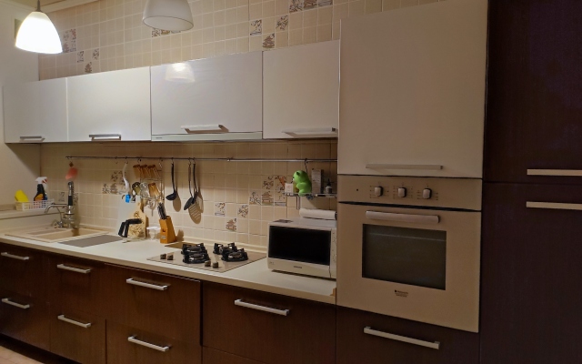 3-komnat. bolshaya standart ryadom Avtovokzal Flat