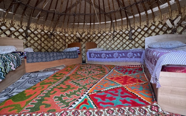 Ailuu Yurt Camp And Guest House Camping