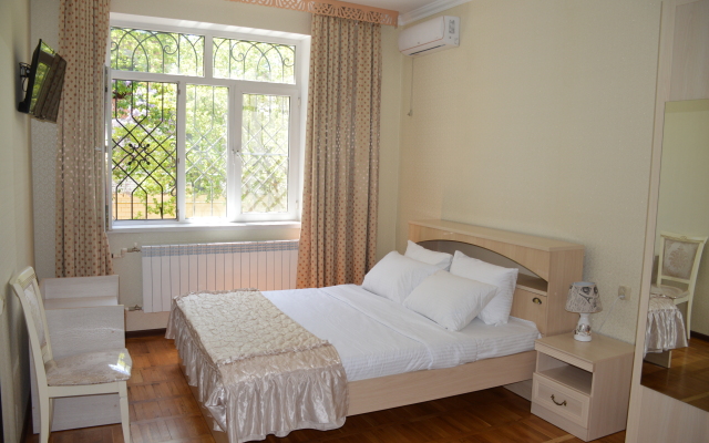 Lotos Guest House