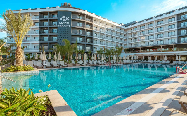 Отель Vox Maris Resort