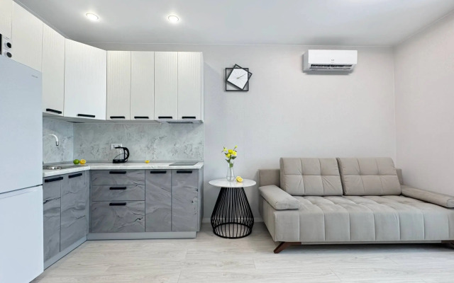 Dvukhkomnatnaya Kvartira Na Orlinoy Sopke Flat