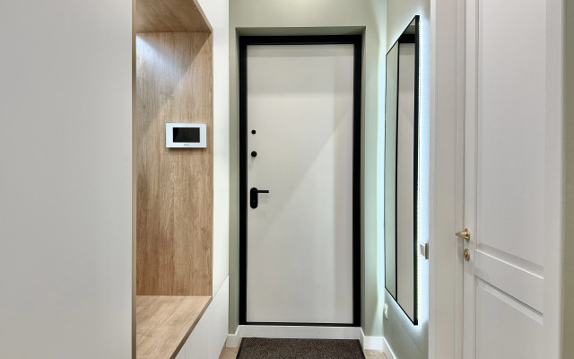 Dizaynerskaya Yevrodvushka U Metro Zaeltsovskaya V Novom Zhk Flat