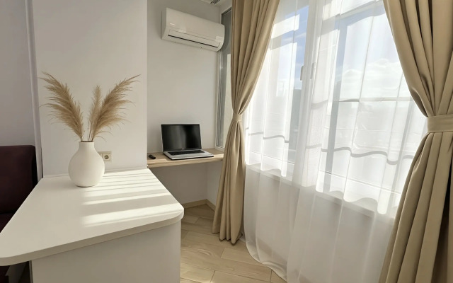 Апартаменты 1к Апарт-Комфорт на Сеславинской 16к2