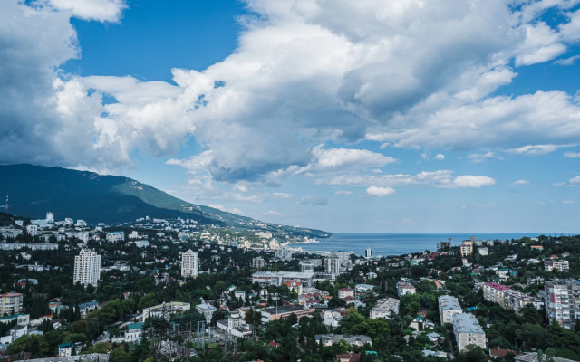 Yalta Almaz Apartments 9