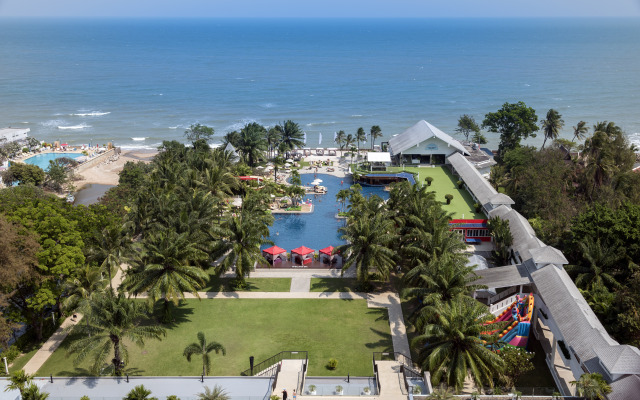 Отель Novotel Hua Hin Cha Am Beach Resort & Spa