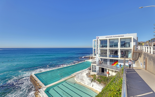 Sophisticated Near Bondi Beach Apartments