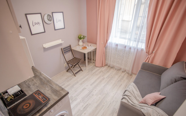 Quadroom Apartments 1
