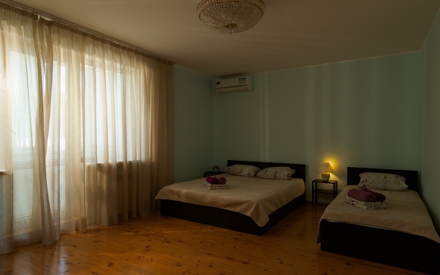 Nakhimova 27 Apartments