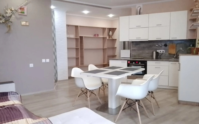 Апартаменты on Oktyabrskaya street