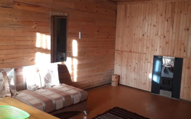 Частный дом Уютный в центре Байкальска