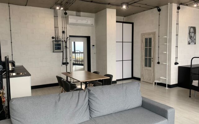 Апартаменты 1503 Верхнеторговая площадь 4