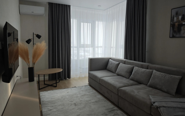 Квартира Шикарная Видовая Студия на Взлетке возле Кристалл Арены