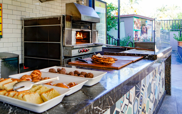 Отель Istanbul Beach Sweet Home