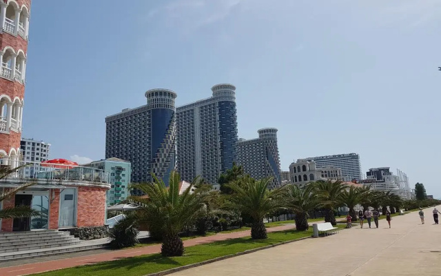 Orbi Sea Tower Apartments