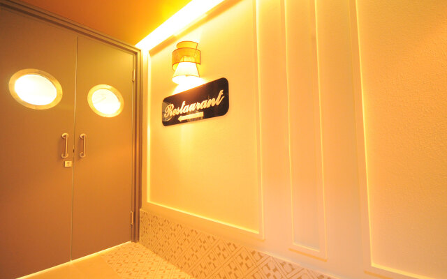 Mic Royal Hotel