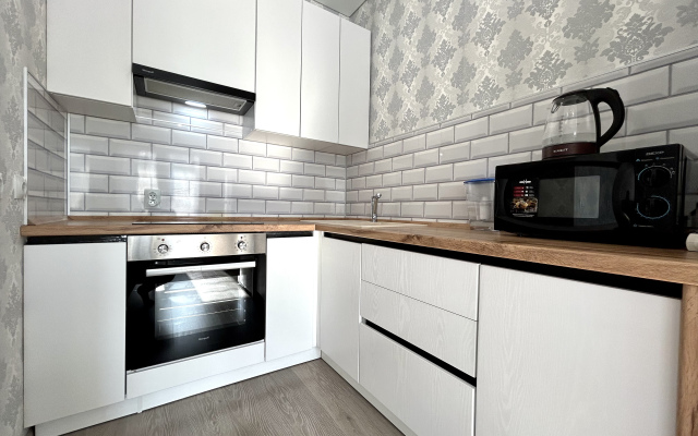 FSF Dvuhkomnatnye (24 etazh) s Kofemashinoj i Massazherom Apartments