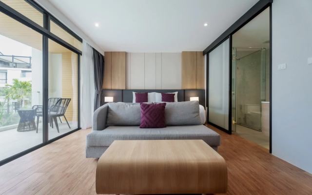 Pool View 1310 Wyndham Condo Apartments