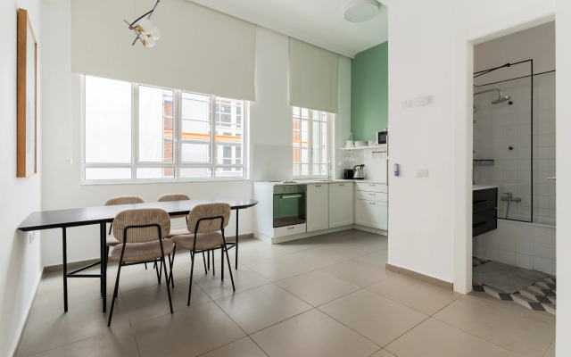 Blueground at Nahalat Byniamin Exquisite Balcony ID54 Apartments