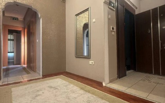 3BR Apt 4AC Balcony 5 Min to Metro Apartments
