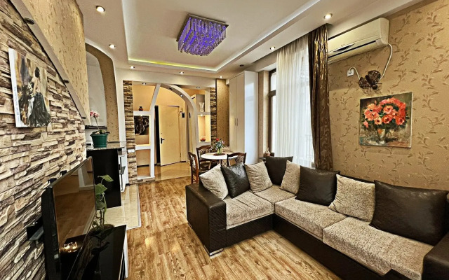 Staryij Tbilisi Apartments