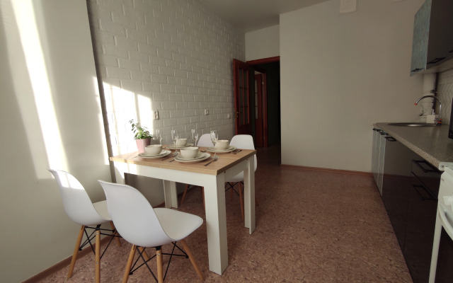 Dvukhkomnatnaya Na Frunze 29 U Guor Lokomotiv Flat