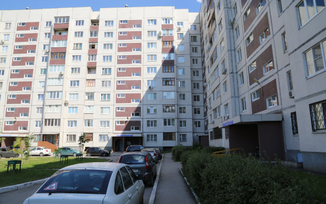 Na Kalmyitskoj Apartments