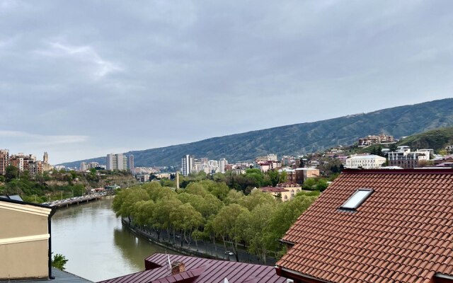 Sota Metekhi Hotel