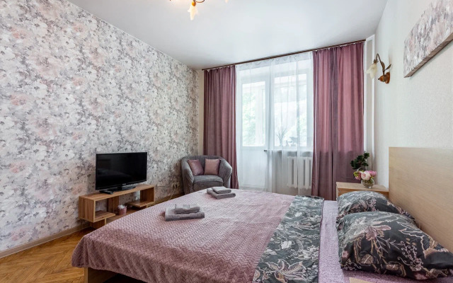 Брусника Цветной бульвар 2-й Волконский переулок 1