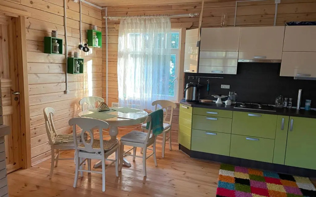 Частный дом 2-х комнатный 90 м²