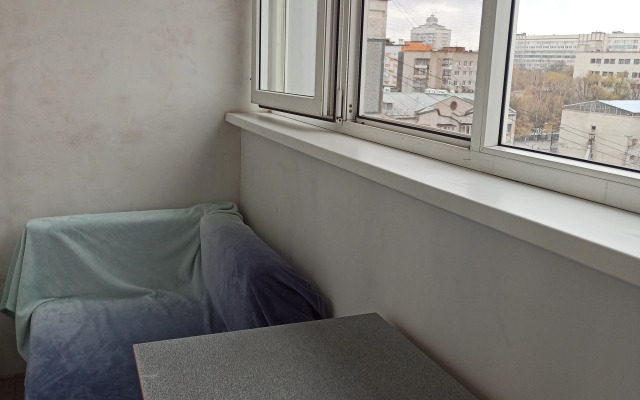 Uyutnaya Blizko ot Vokzala i Serysheva Flat