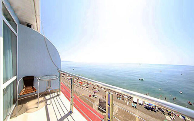 35 Meridian Mini-Hotel