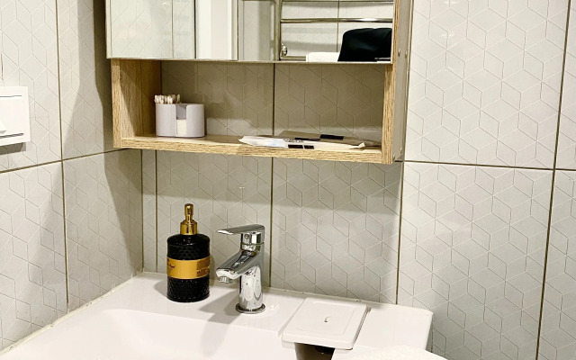 Na 4kh Gostey S Balkonom Vblizi Aeroporta Sheremetyevo Apartments