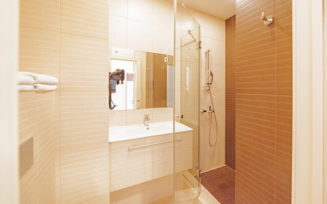 Shato City Hotel