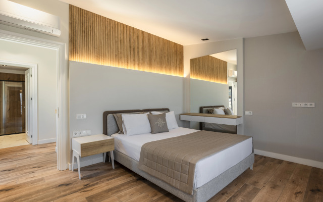 Luxury Garden Suites